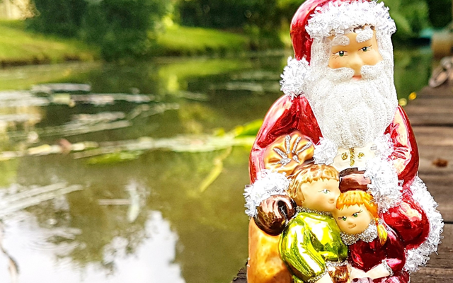 Traditionelle Glasbläsereien in Lauscha – kunstvoll gefertigter Christbaumschmuck aus hochwertiger Glaskunst im Weihnachtsland am Rennsteig®.