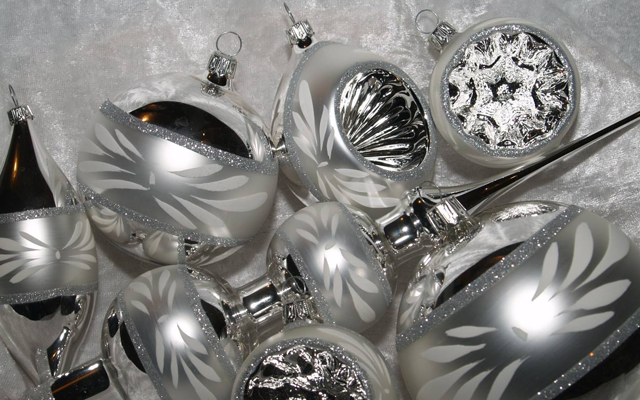 Traditionelle Glasbläsereien in Lauscha – kunstvoll gefertigter Christbaumschmuck aus hochwertiger Glaskunst im Weihnachtsland am Rennsteig®.