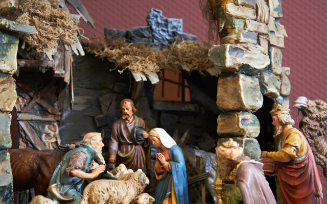 Einzigartige Papiermaché-Kunst aus Lauscha – handgefertigte Meisterwerke im Weihnachtsland am Rennsteig®.