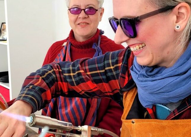 Lauscha Glaskunst GmbH – Handgefertigte Glaskunst aus Lauscha, vereint Tradition und Innovation im Herzen des Weihnachtslands am Rennsteig.